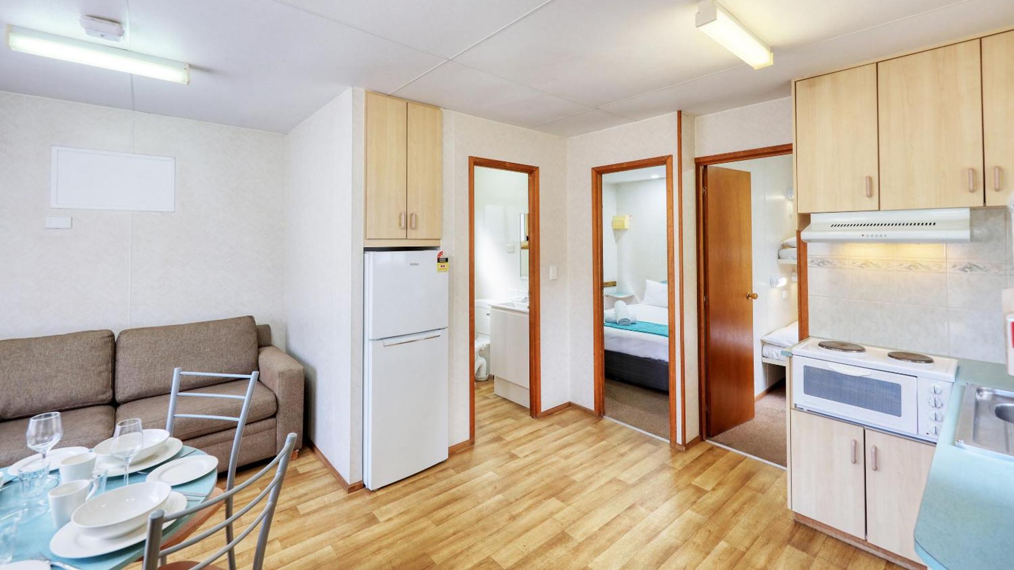 Deniliquin Riverside Caravan Park Buitenkant foto