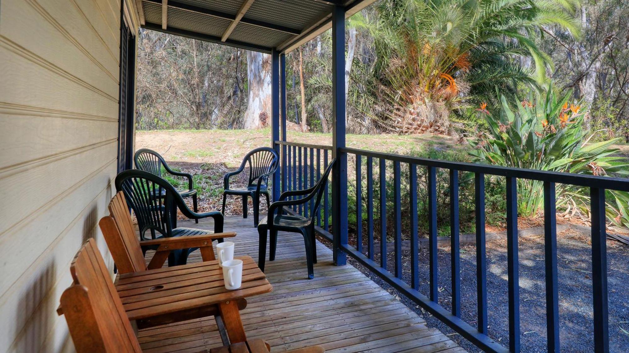 Deniliquin Riverside Caravan Park Buitenkant foto